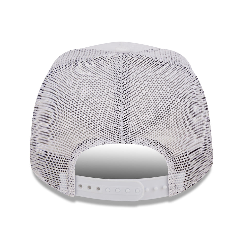 Gorra Trucker A-Frame Nickelodeon Bob Esponja Pantalones Cuadrados de New Era - Blanco