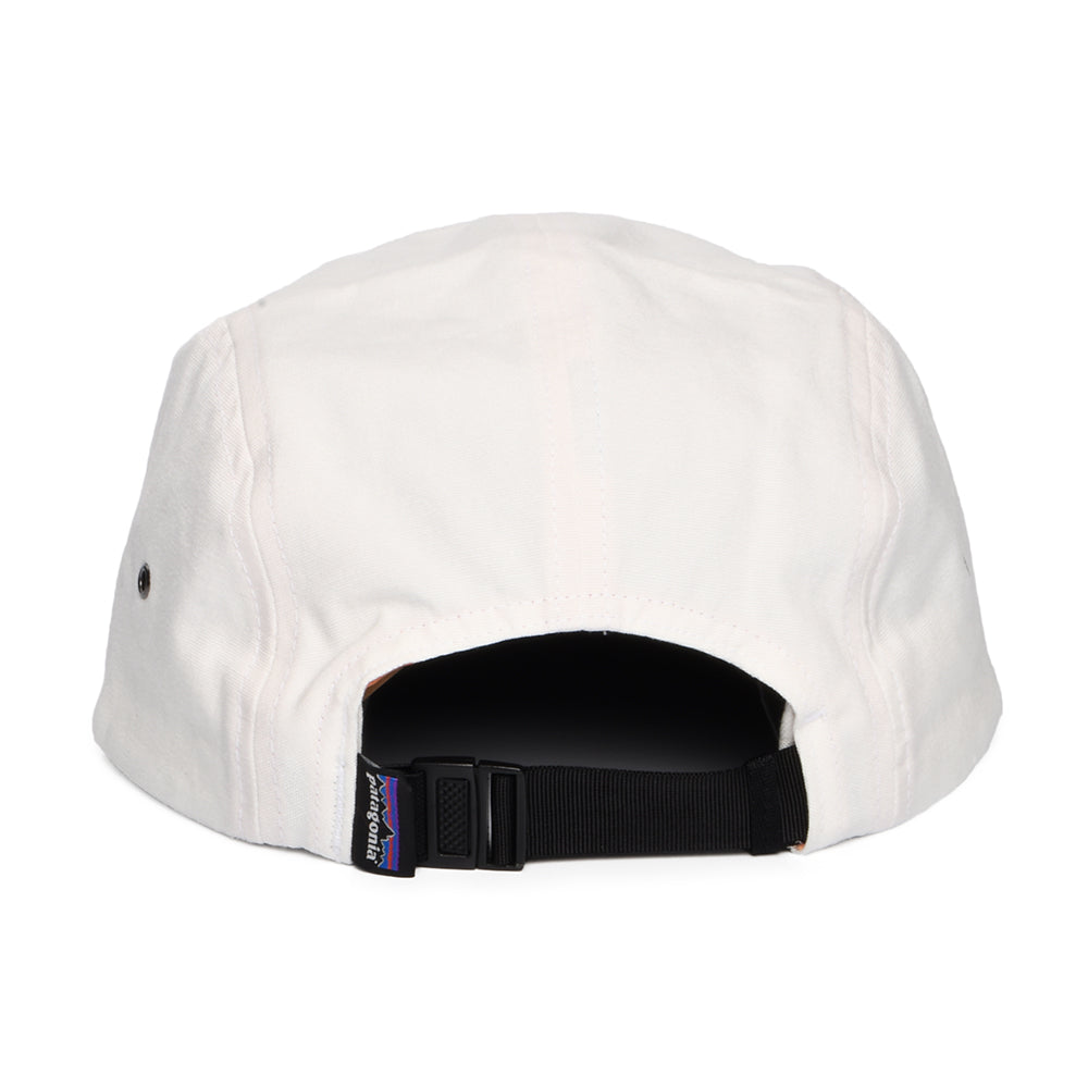Gorra 5 paneles P-6 Label Maclure de algodón orgánico de Patagonia - Crema-Rojo Óxido