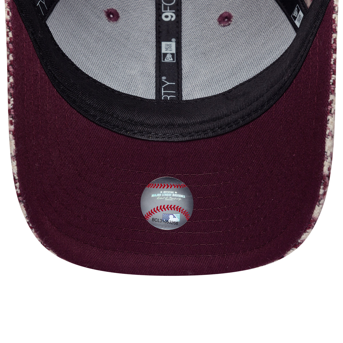 Gorra de béisbol 9FORTY M-Crown MLB Pata de Gallo New York Yankees de New Era - Crema-Burdeos