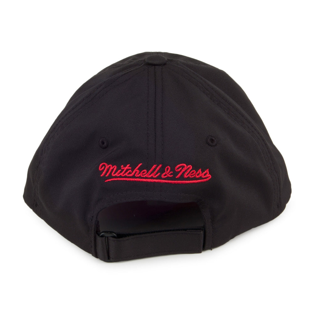 Gorra Light & Dry Chicago Bulls de Mitchell & Ness - Negro