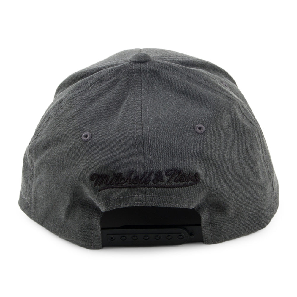 Gorra Snapback Washed Denim 110 New York Knicks de Mitchell & Ness - Negro