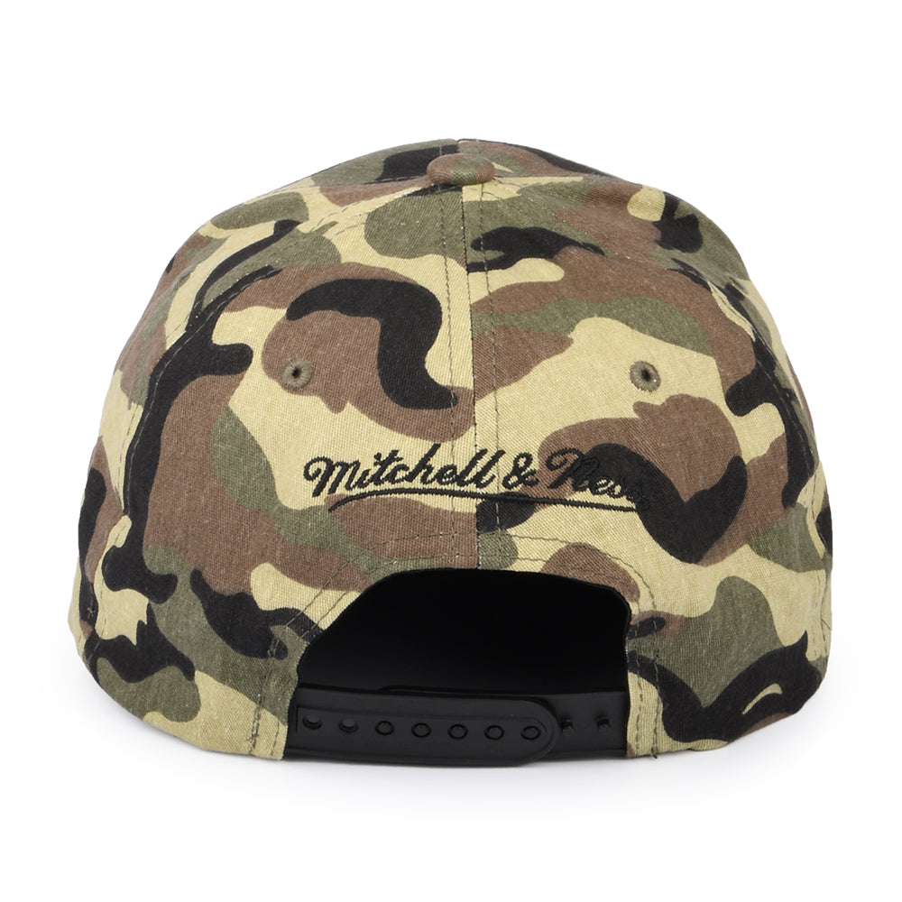 Gorra Snapback NBA Woodland Desert Stretch Brooklyn Nets de Mitchell & Ness - Camuflaje
