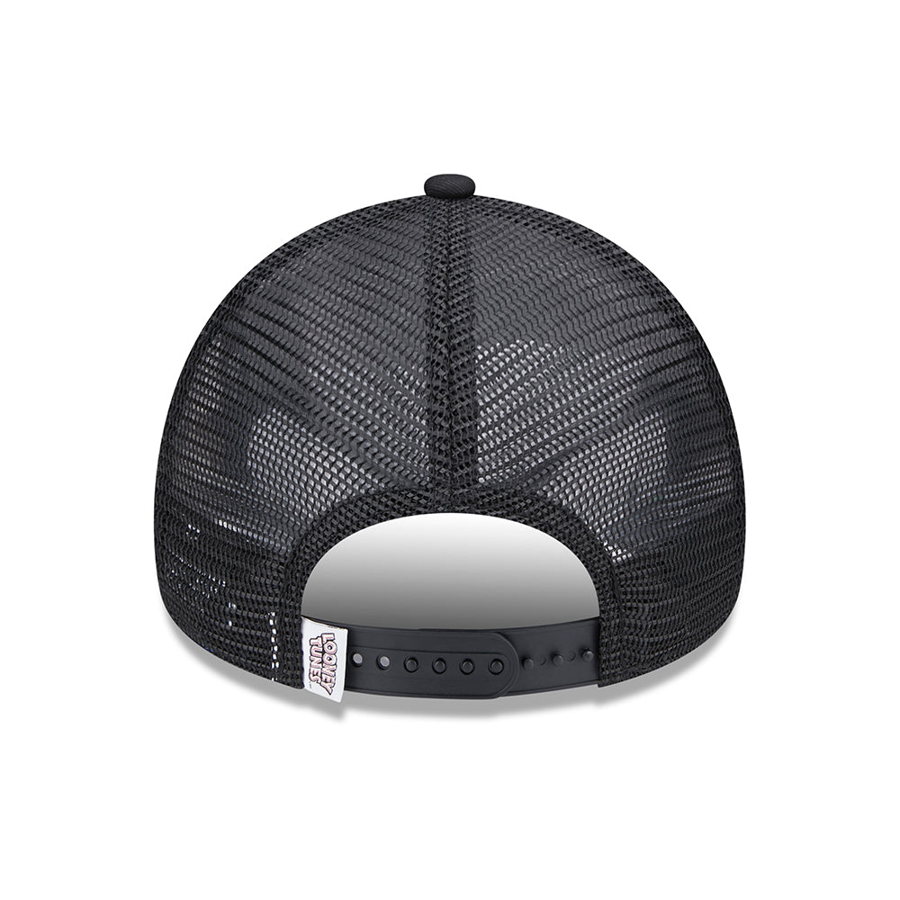 Gorra Trucker A-Frame Looney Tunes Wile E. Coyote & the Road Runner de New Era - Negro