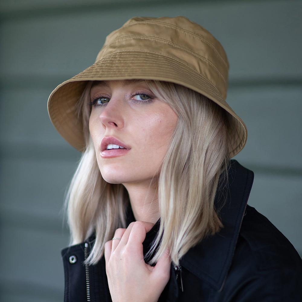 Sombrero de pescador Maggie de nylon de Scala - Kaki