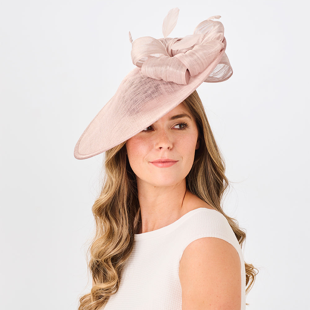 Tocado Letizia de Failsworth - Trufa