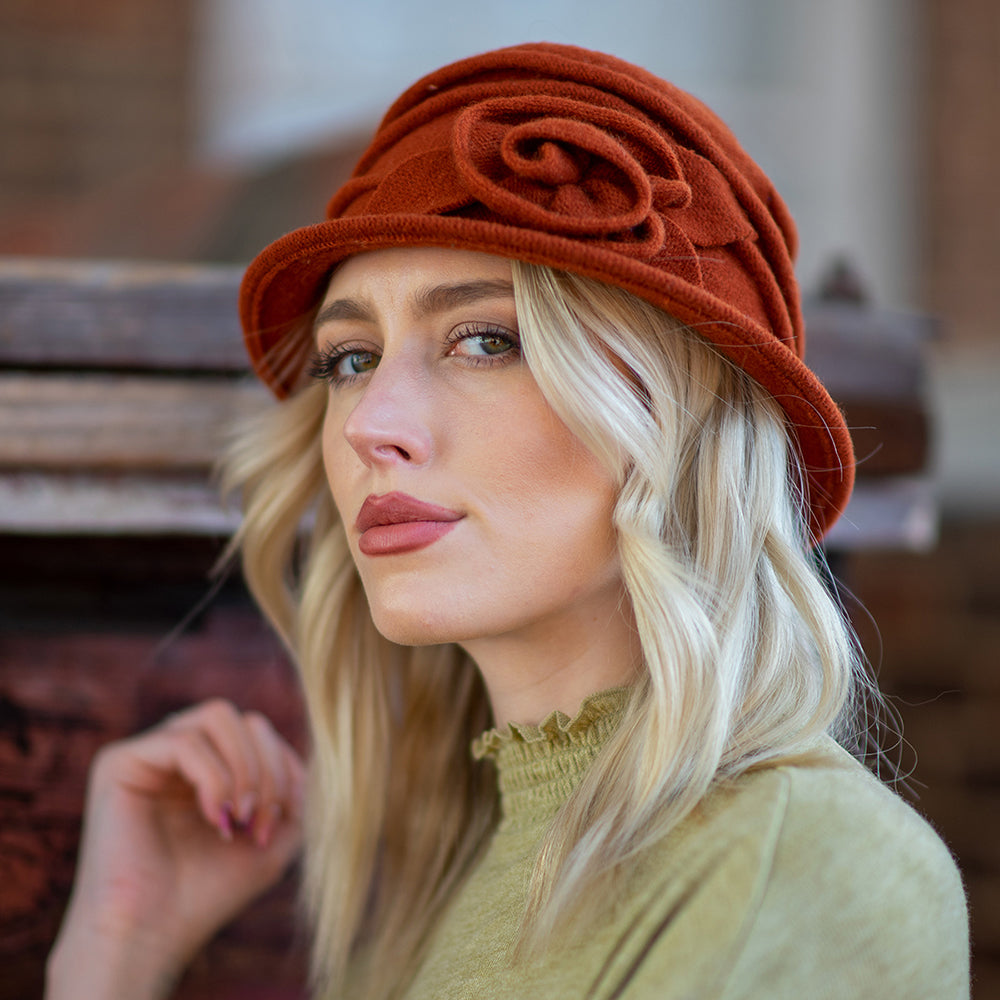 Sombrero Cloche de lana con roseta de Scala - Rojo Óxido