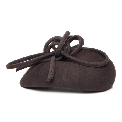 Sombrero Pillbox Rosey de lana con espiral de Whiteley - Chocolate