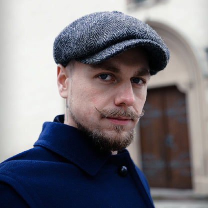 Gorra Newsboy redonda Carloway de Harris Tweed diseño de espiga de Failsworth - Antracita