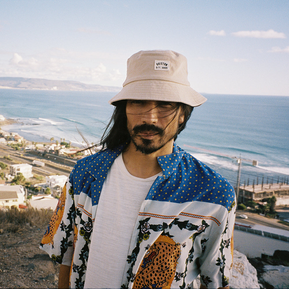 Sombrero de pescador Woodburn efecto lavado plegable de Brixton - Arena