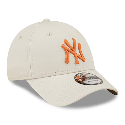 Gorra de béisbol 9FORTY MLB League Essential New York Yankees de New Era - Piedra-Ocre
