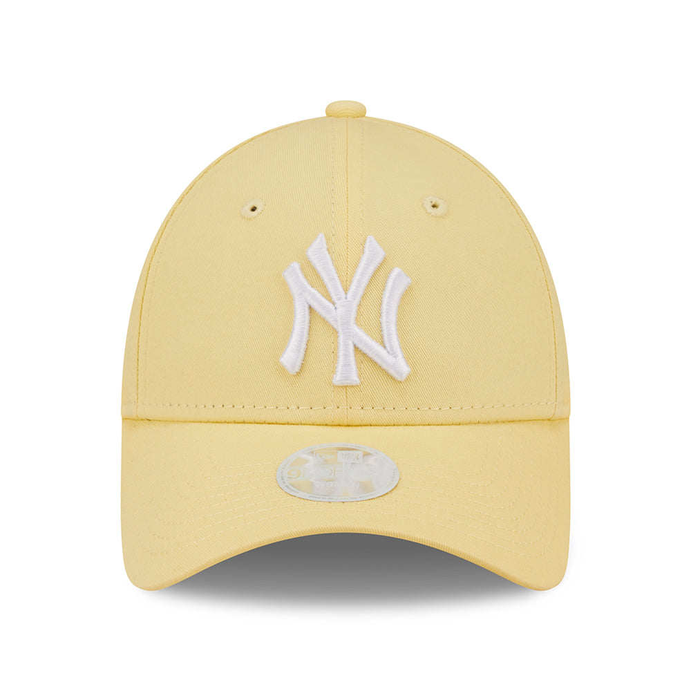 Gorra de béisbol 9FORTY MLB League Essential New York Yankees de New Era - Amarillo Claro-Blanco