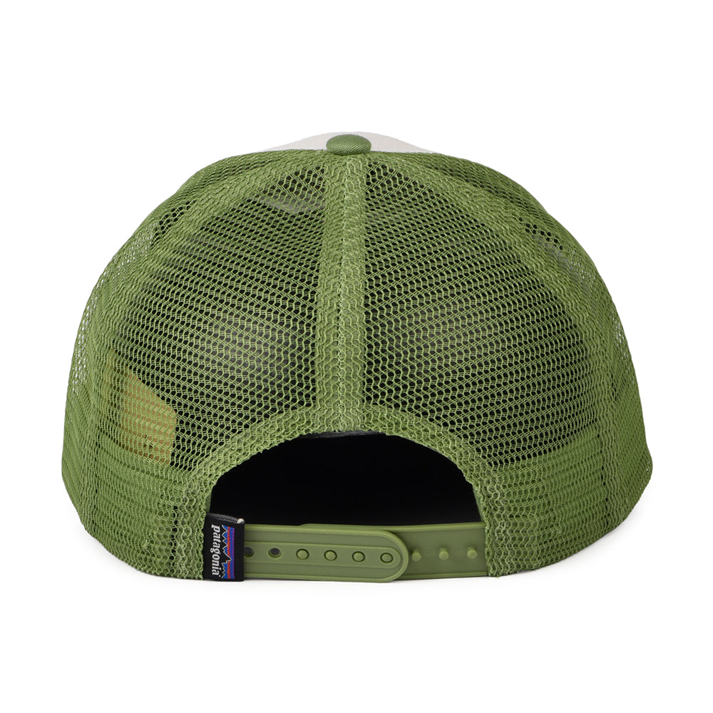 Gorra Trucker P-6 Logo LoPro de algodón orgánico de Patagonia - Blanco Roto-Oliva