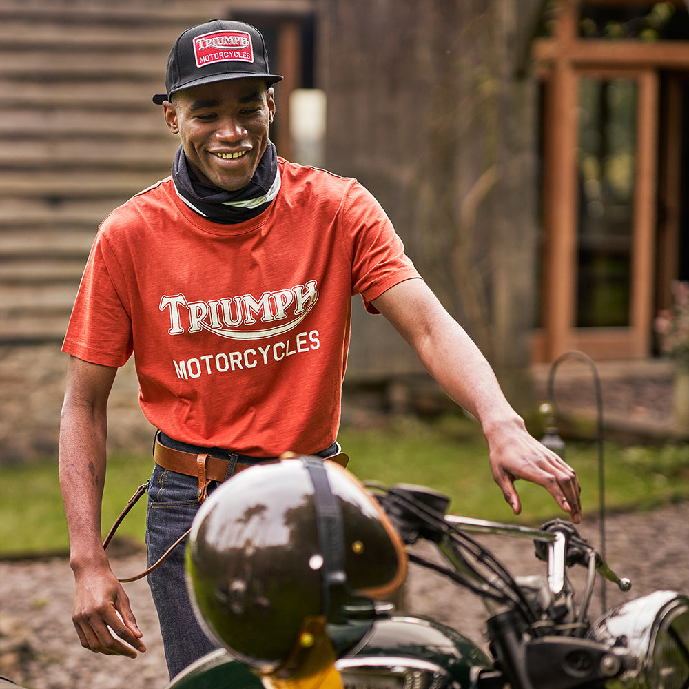 Gorra de béisbol Straggler visera plana de algodón de Triumph Motorcycles - Negro