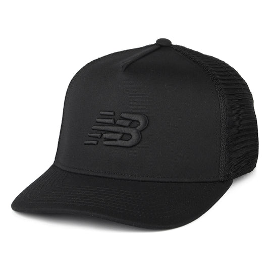 Gorra Trucker Sport Essentials de New Balance - Negro sobre Negro