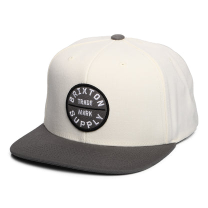 Gorra Snapback Oath III de Brixton - Blanco Roto-Antracita