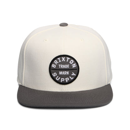 Gorra Snapback Oath III de Brixton - Blanco Roto-Antracita