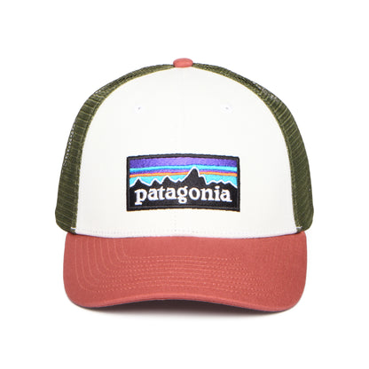 Gorra Trucker P-6 Logo LoPro de algodón orgánico de Patagonia - Blanco-Arcilla-	Verde Oliva