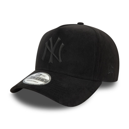 Gorra Snapback 9FORTY A-Frame MLB Faux Suede New York Yankees de New Era - Negro sobre Negro