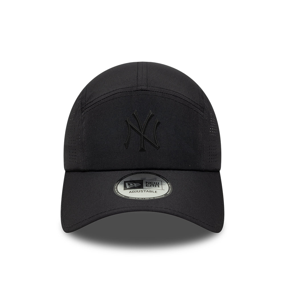 Gorra 5 paneles MLB Tech Midi Runner New York Yankees de New Era - Negro sobre Negro