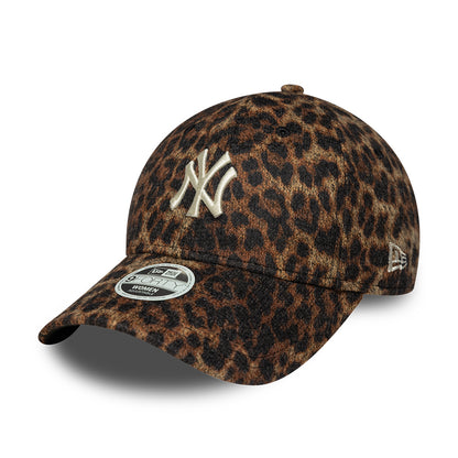 Gorra de béisbol 9FORTY MLB Cosy Leopard New York Yankees de New Era - Marrón Intenso