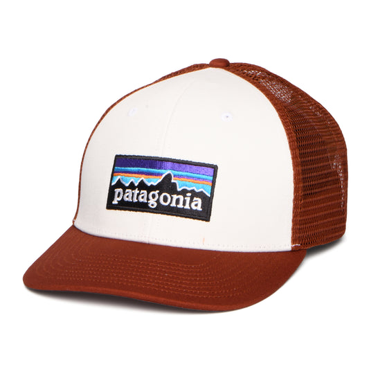 Gorra de camionero P-6 Logo de algodón orgánico de Patagonia - Blanco-Ladrillo