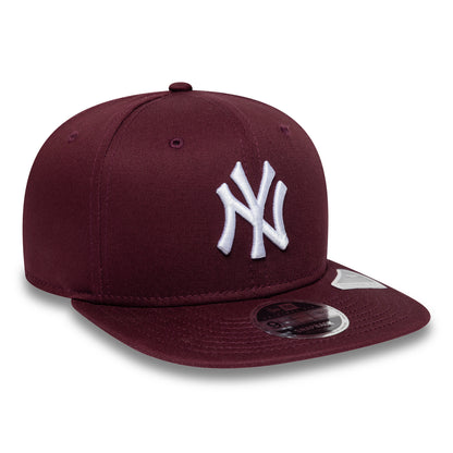 Gorra Snapback 9FIFTY MLB League Essential New York Yankees de New Era - Granate-Blanco