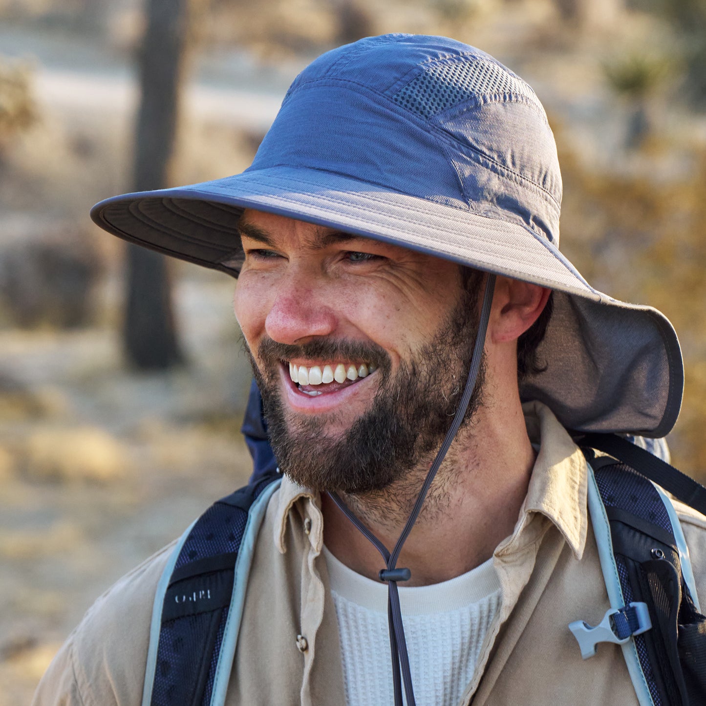 Sombrero de Sol Ultra Adventure resistente al agua de Sunday Afternoons - Gris Oscuro
