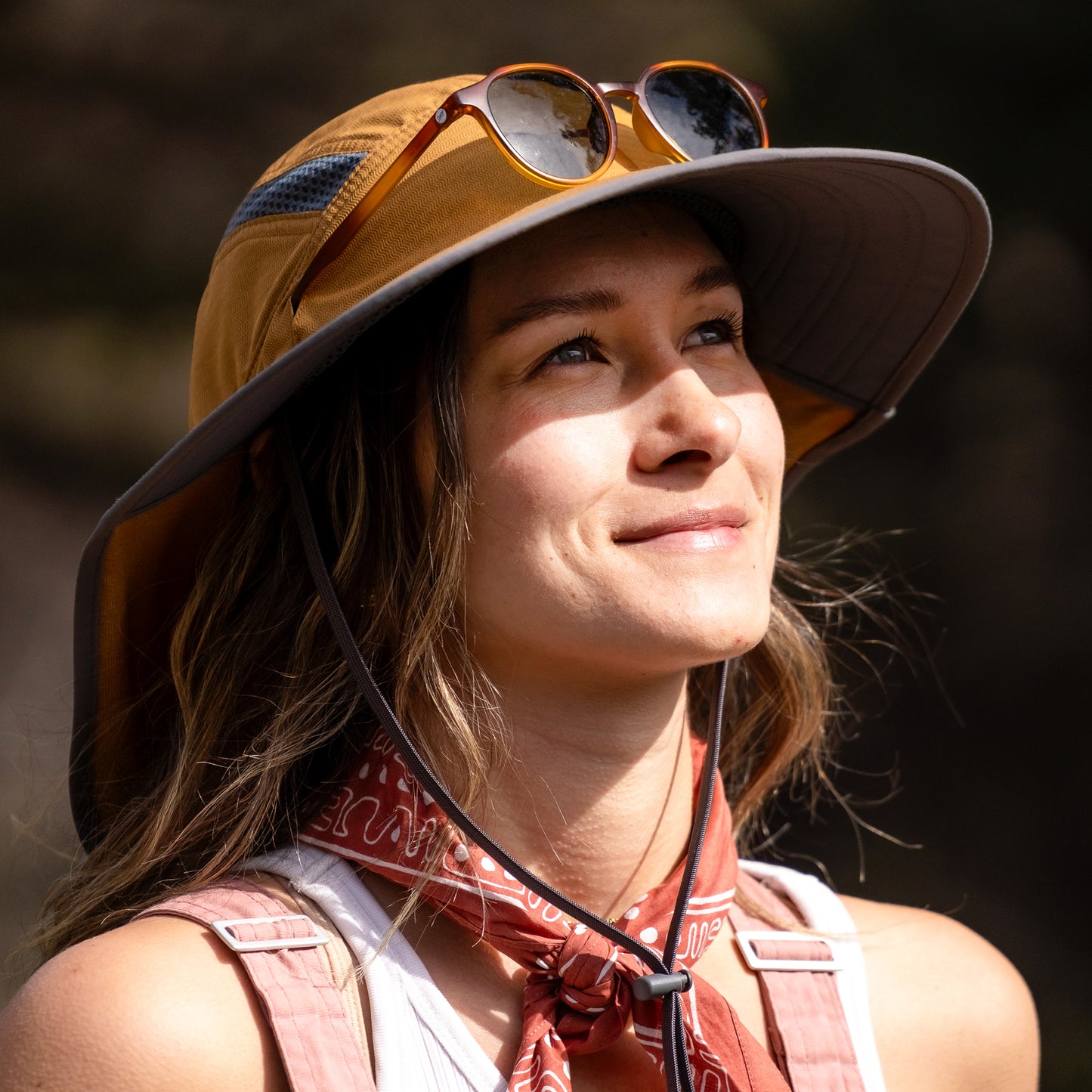 Sombrero de Sol Ultra Adventure resistente al agua de Sunday Afternoons - Siena-Tostado