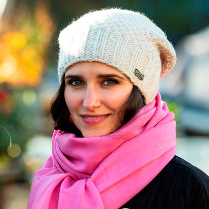 Gorro Beanie con botón de Kusan - Avena