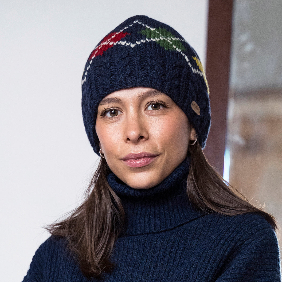 Gorro Beanie Lozenge de punto trenzado de Kusan - Azul Marino