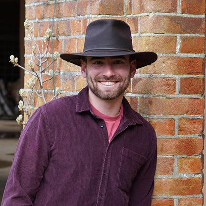 Sombrero impermeable Aussie de Jaxon & James Marrón al por mayor