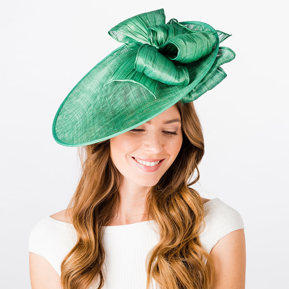 Tocado Portia de Failsworth - Verde Esmeralda