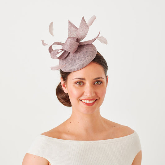 Tocado Pillbox Layla de Failsworth - Gris Topo
