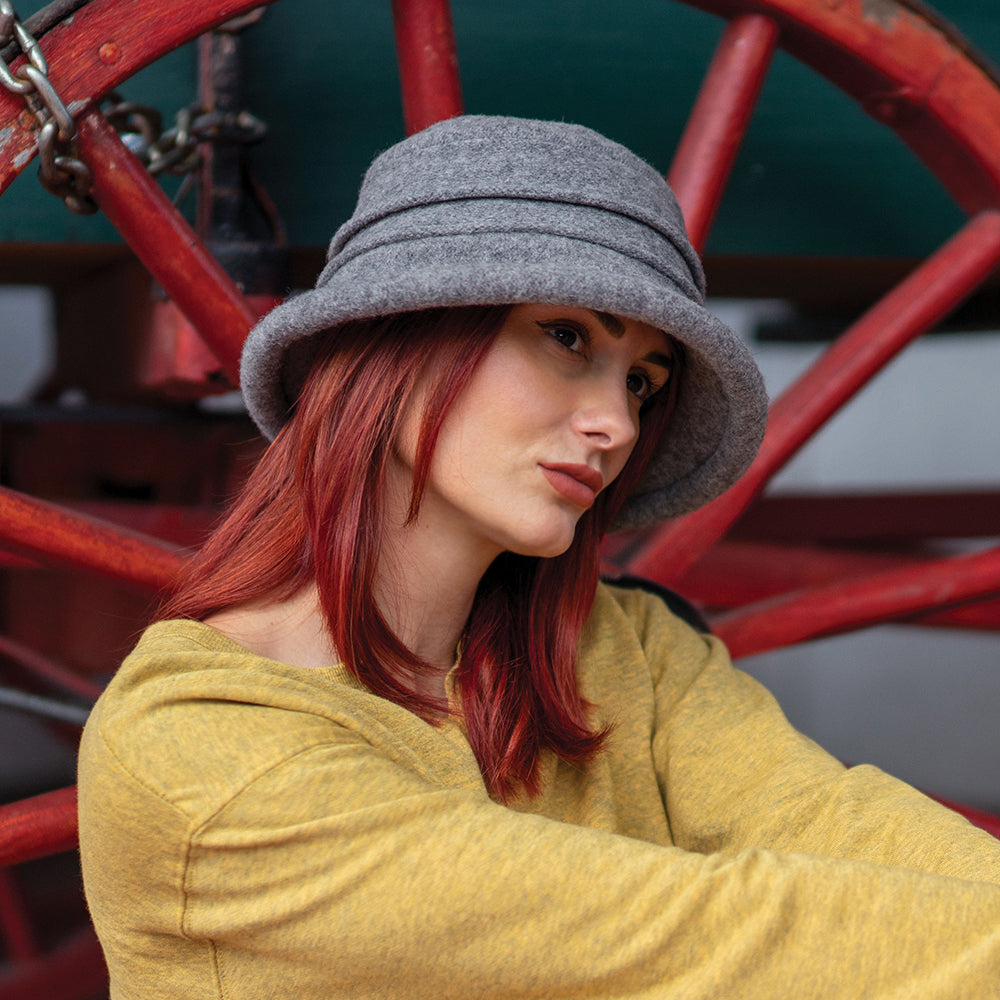 Sombrero Cloche Tula de lana de Scala - Gris
