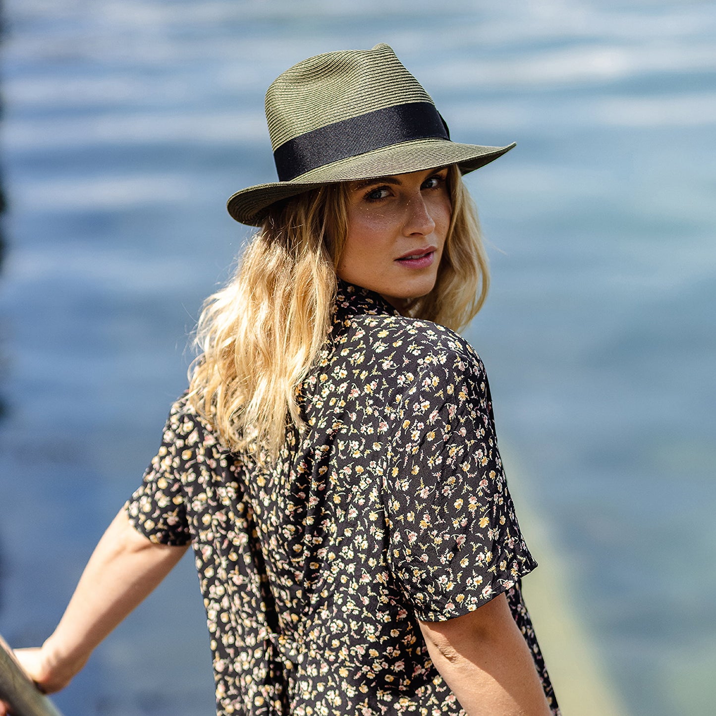 Sombrero Fedora Copa-C de verano de paja de Jaxon & James - Verde Oliva