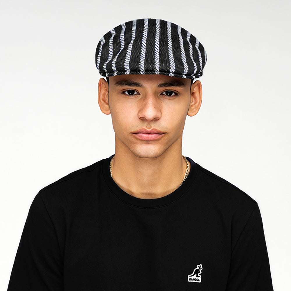 Gorra plana Twist Stripe 504 de Kangol - Negro-Blanco