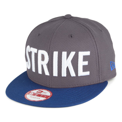 Gorra Snapback 9FIFTY Strike Base Slogan de New Era - Gris-Azul