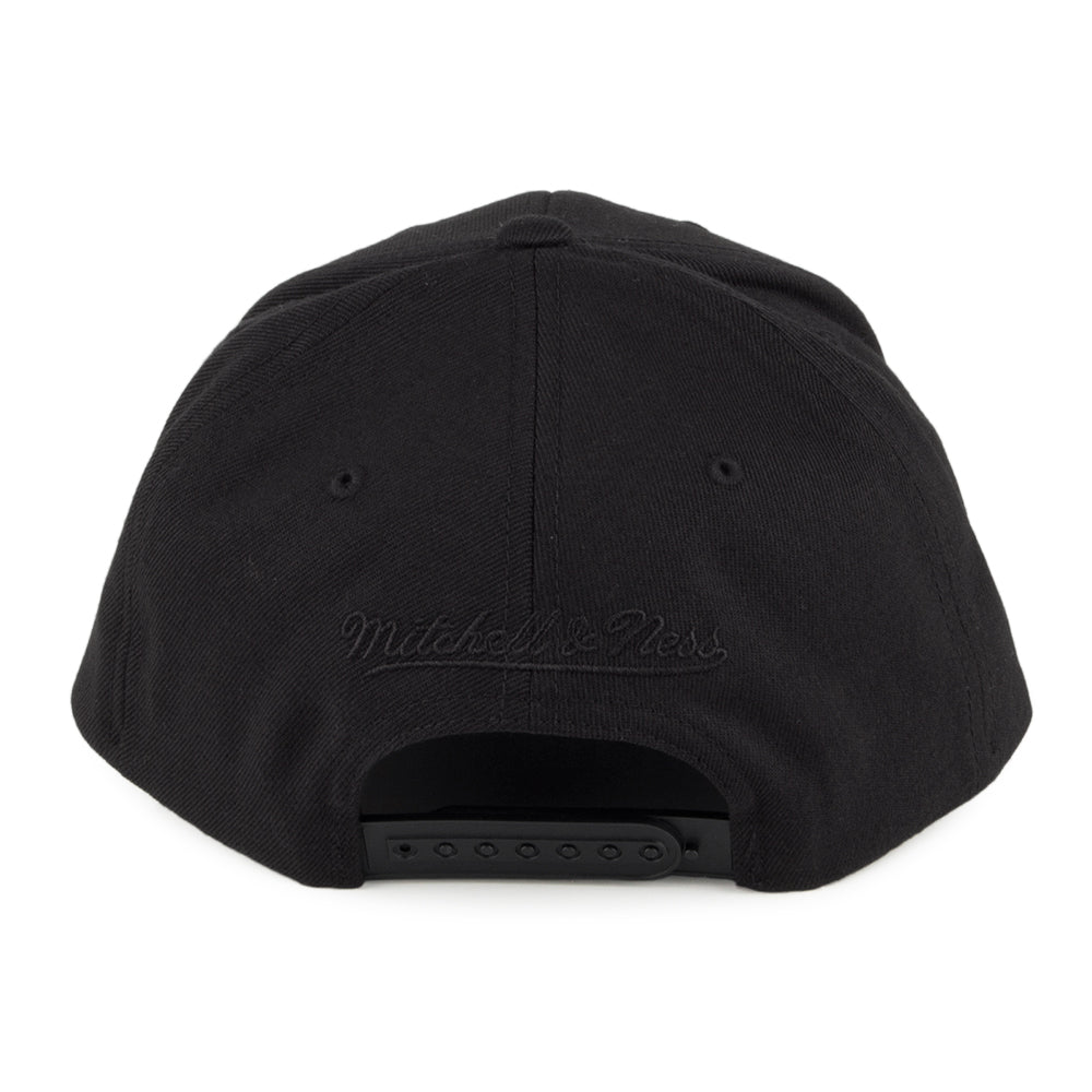 Gorra de béisbol 110 Tonal Logo Chicago Bulls Mitchell & Ness-Negro