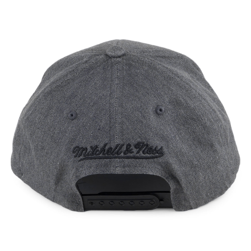 Gorra Snapback Heather Melange 110 Chicago Bulls Mitchell & Ness - Negro Lavado