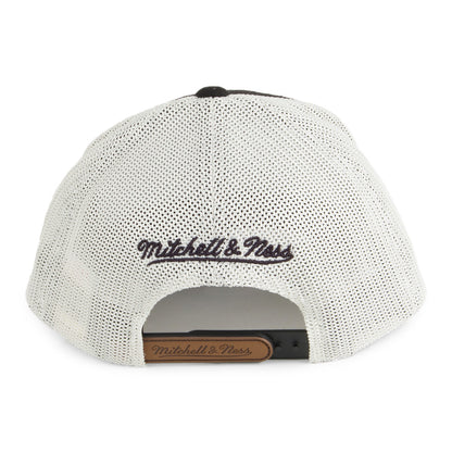 Gorra Trucker HWC Patch 110 Charlotte Hornets de Mitchell & Ness-Negro