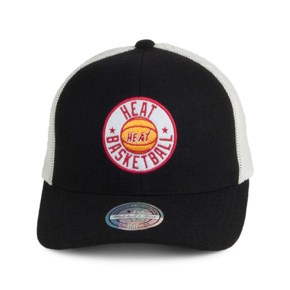 Gorra Trucker HWC Patch 110 Miami Heat de Mitchell & Ness - Negro