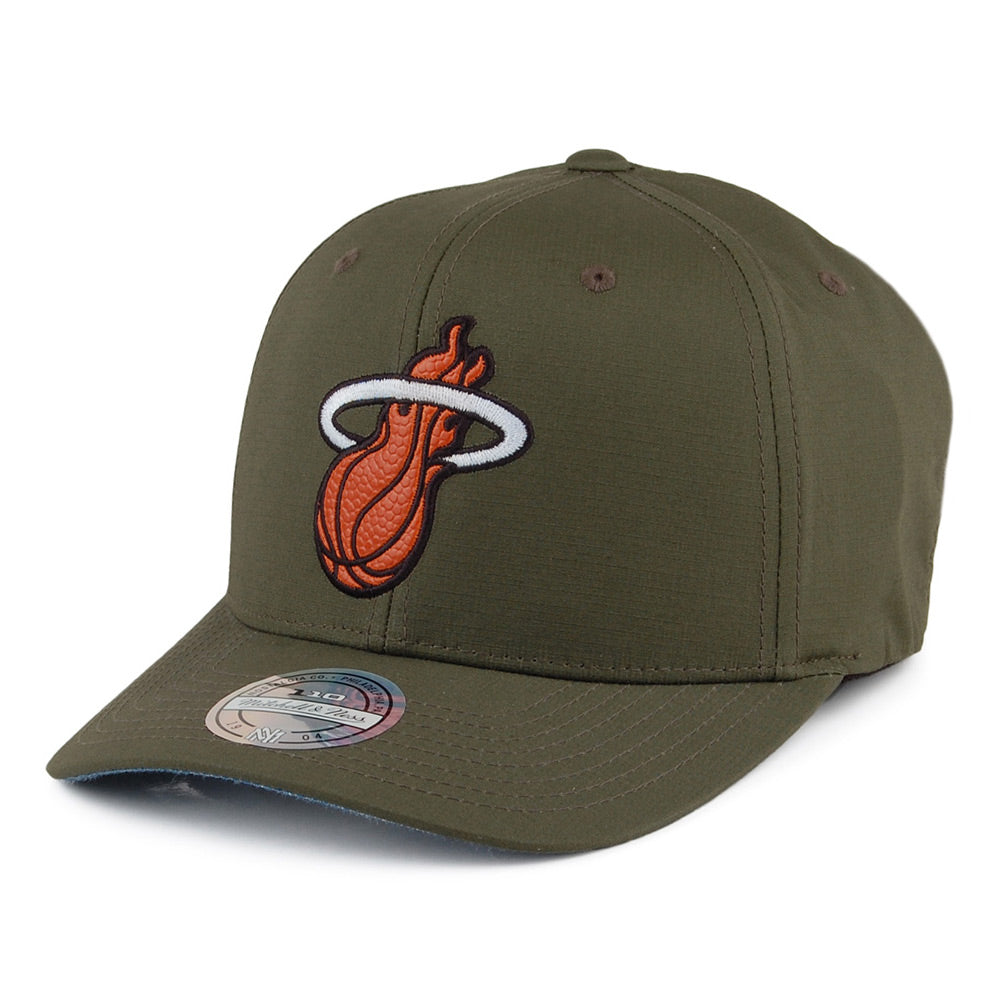 Gorra Snapback Ripstop Battle Miami Heat de Mitchell & Ness - Verde Militar