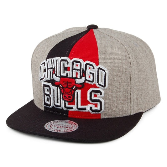 Gorra Snapback Equip Chicago Bulls de Mitchell & Ness - Gris