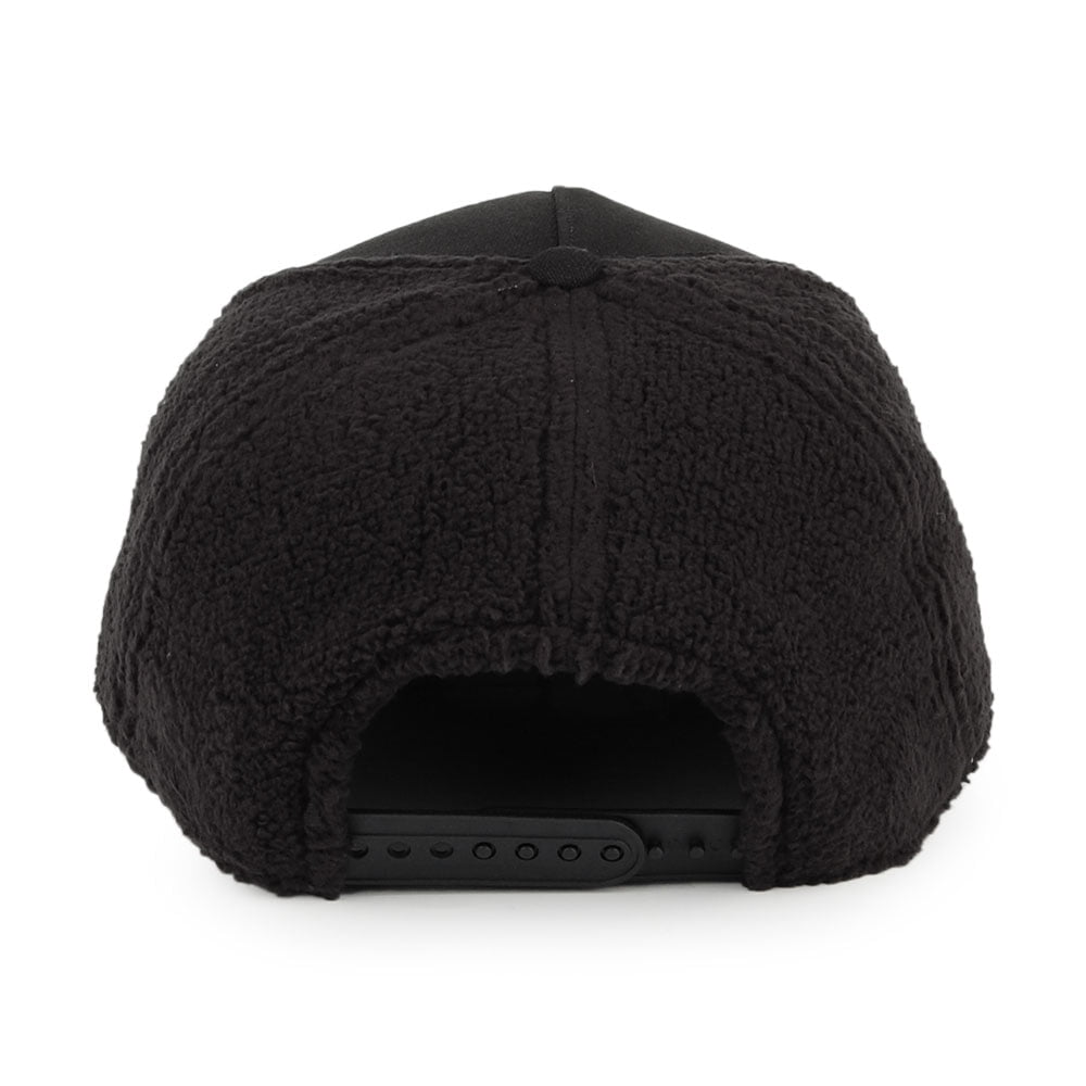 Gorra Trucker MLB Sherpa New York Yankees de New Era - Negro