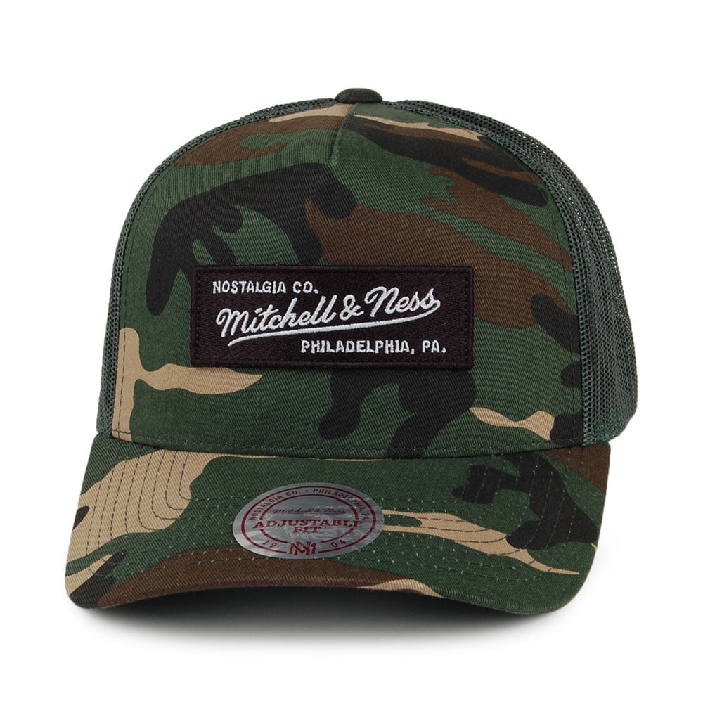 Gorra Trucker Branded Box Logo Classic de Mitchell & Ness - Camuflaje