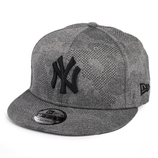 Gorra Snapback 9FIFTY MLB Engineered Plus New York Yankees de New Era - Negro-Gris