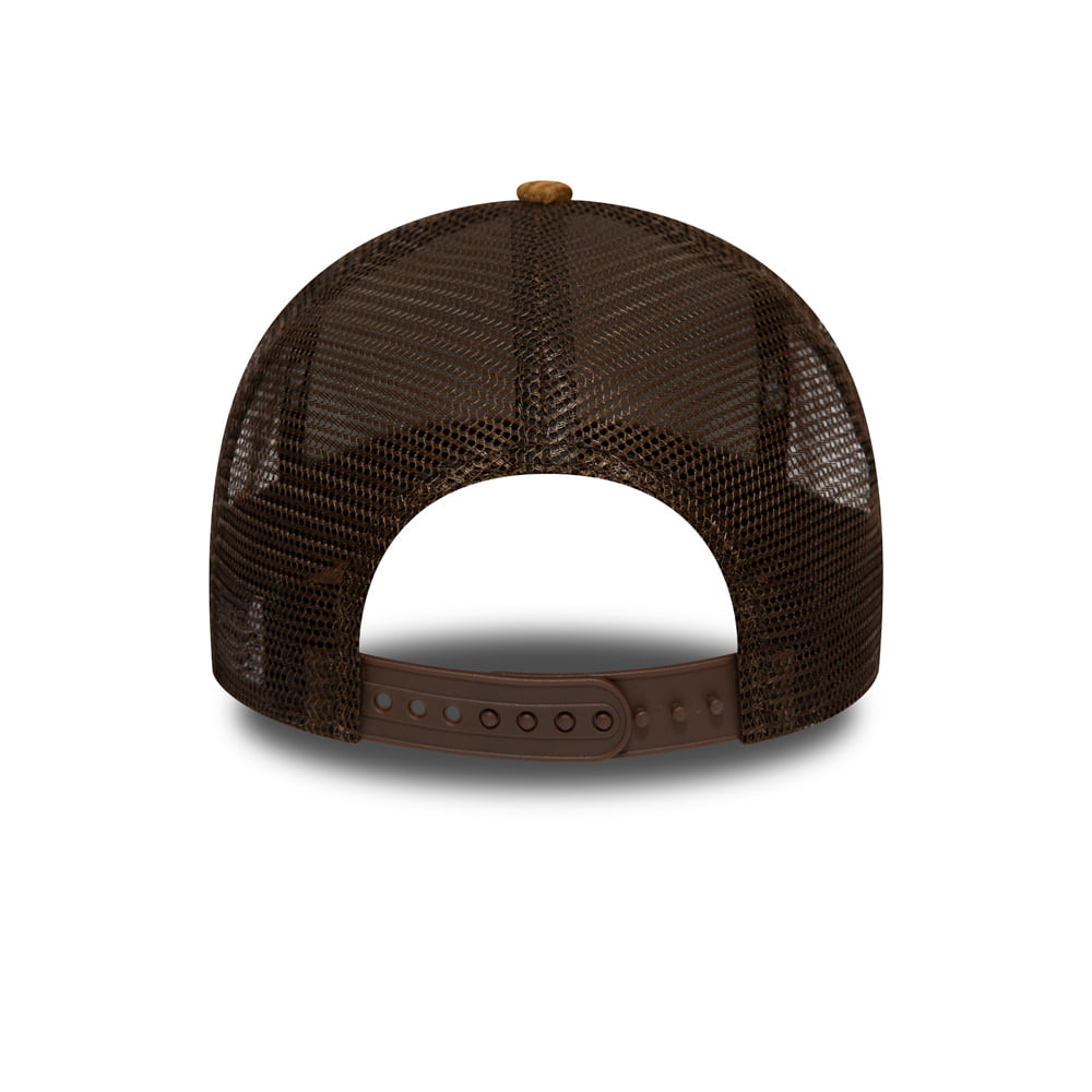 Gorra Trucker de pana Fabric Patch de New Era - Marrón Claro