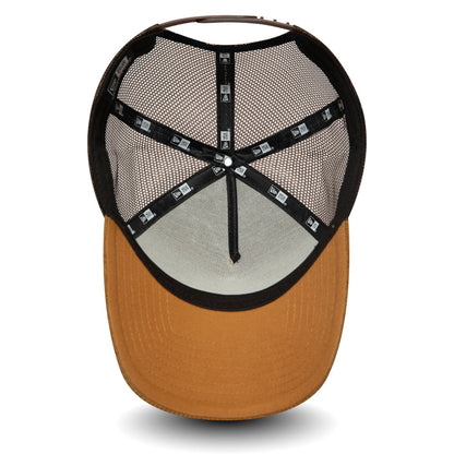 Gorra Trucker de pana Fabric Patch de New Era - Marrón Claro