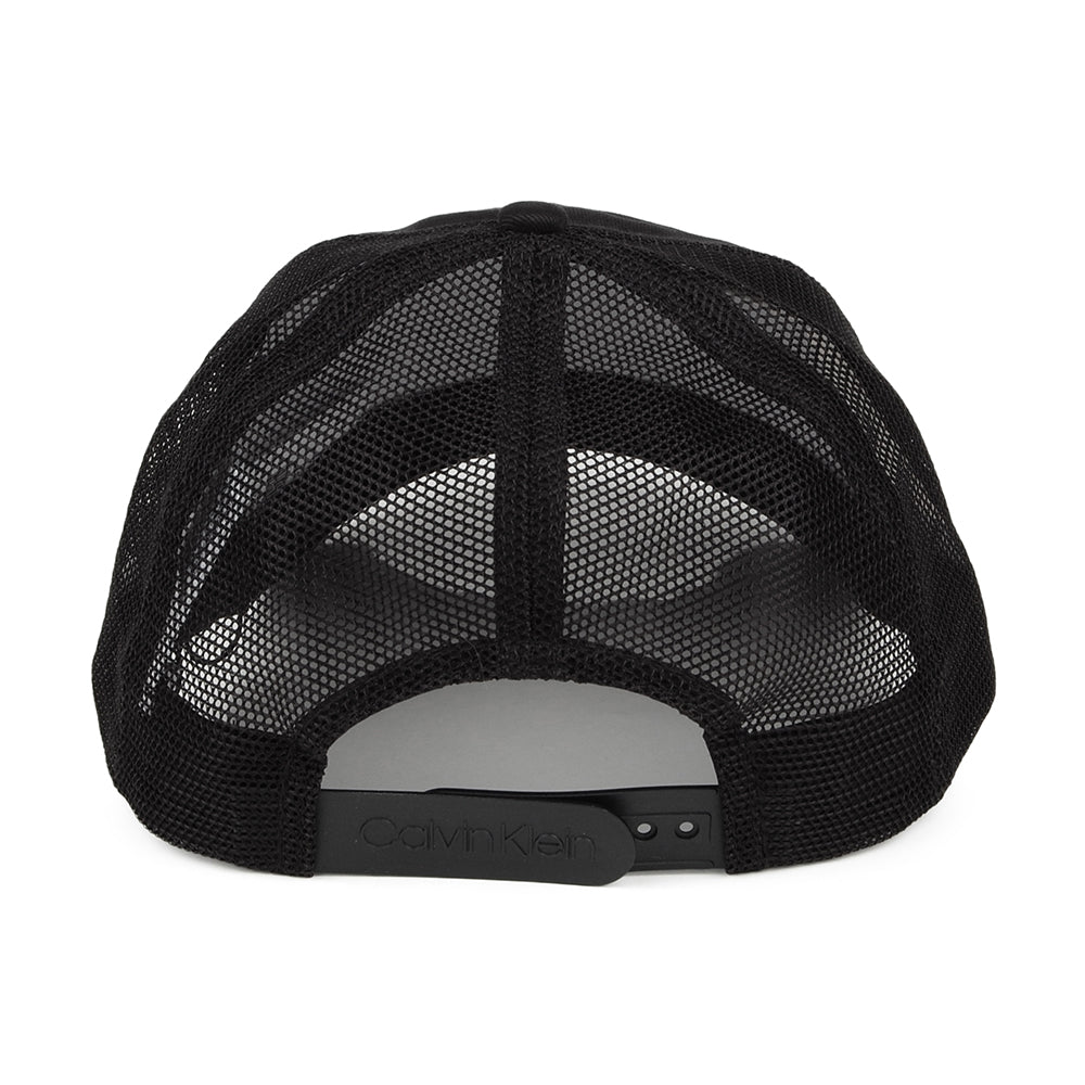 Gorra Trucker High Raised de Calvin Klein - Negro