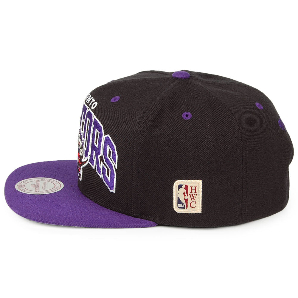 Gorra Snapback NBA Arch 2 Tone Toronto Raptors de Mitchell & Ness - Negro-Morado